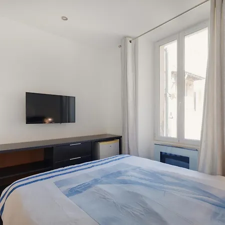 A 1km Du Midi Et Palais Des Festivals - Centre Avec Cour Exterieur Privee Cannes
